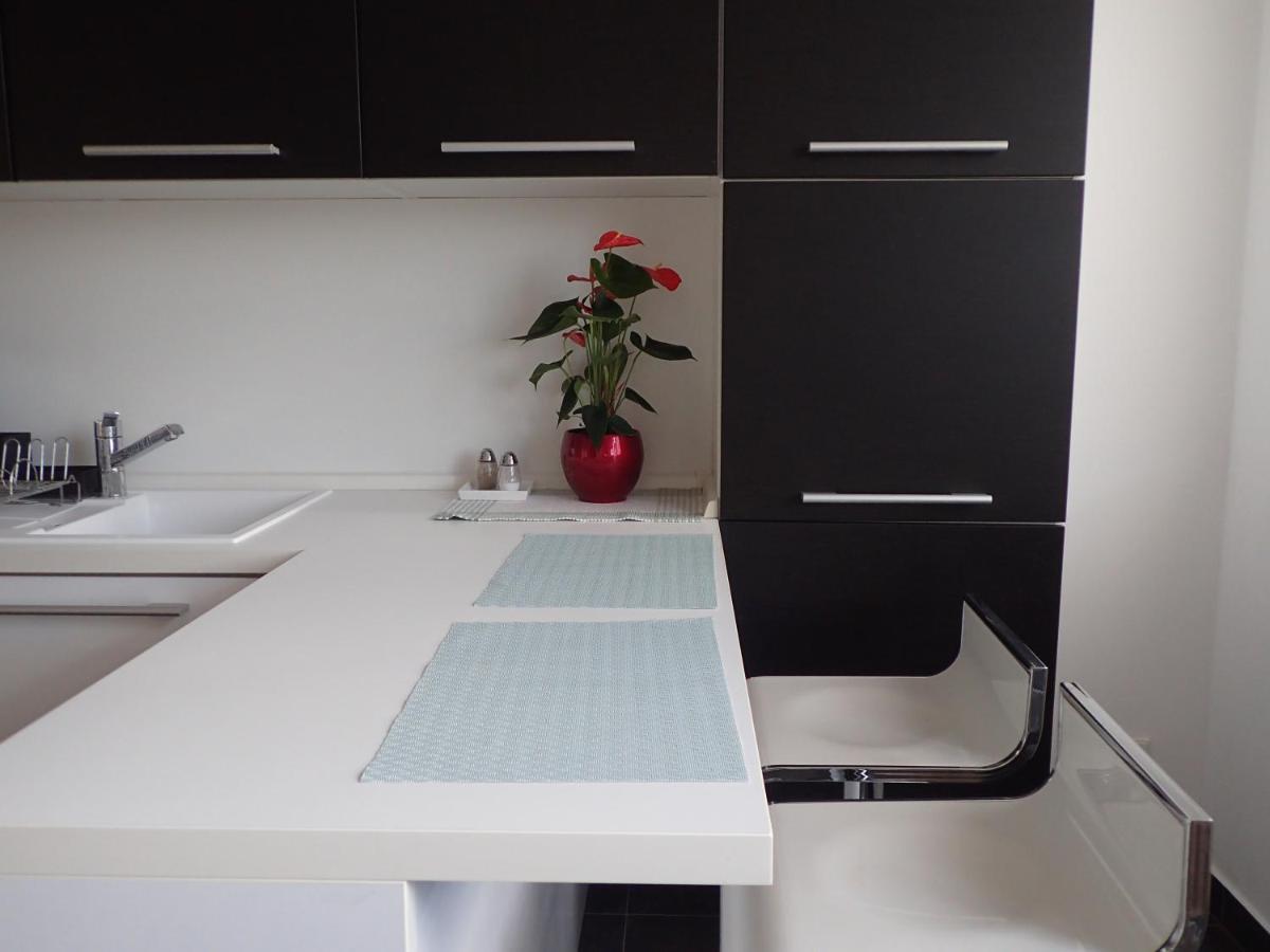 Marguerite Apartment - Parking Including Bratislava Dış mekan fotoğraf